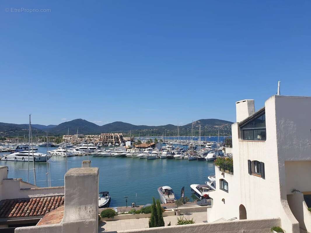 Appartement à COGOLIN
