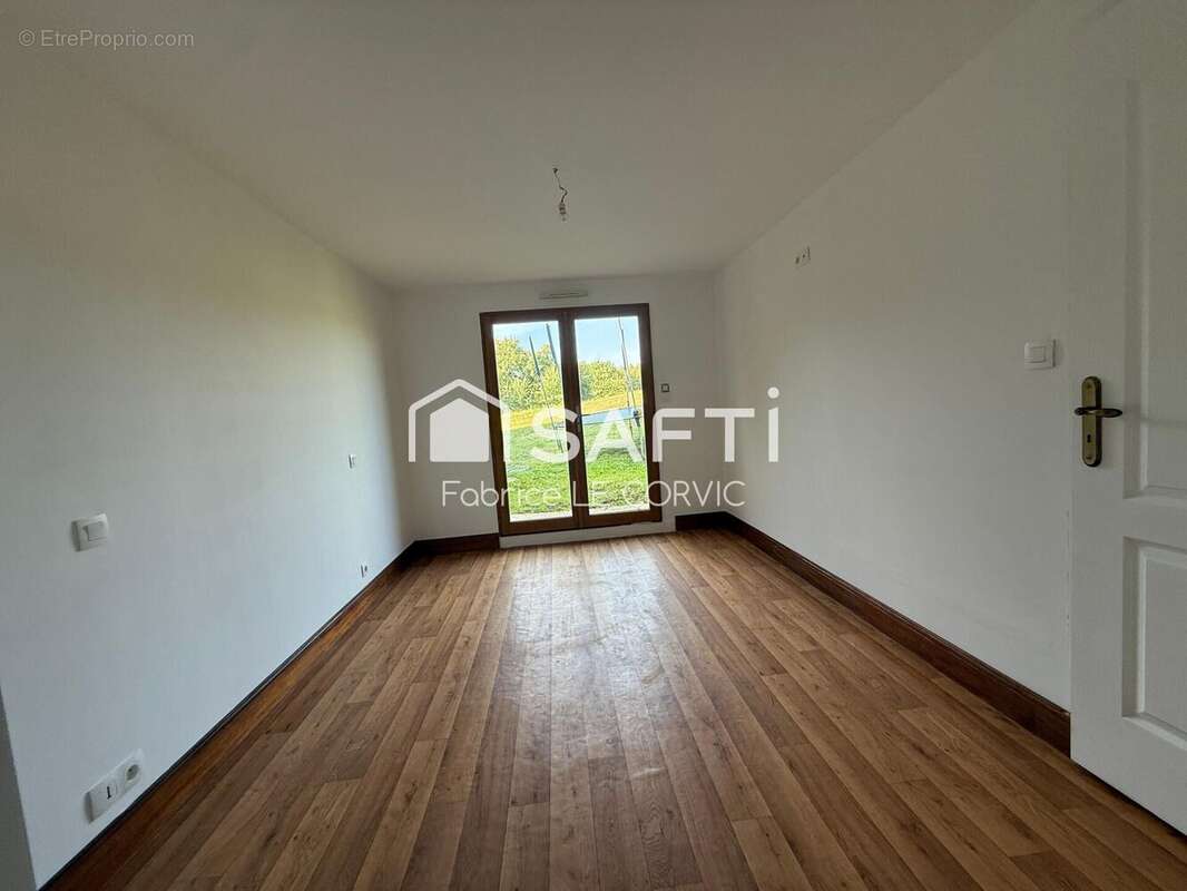 Photo 7 - Maison à GUENIN