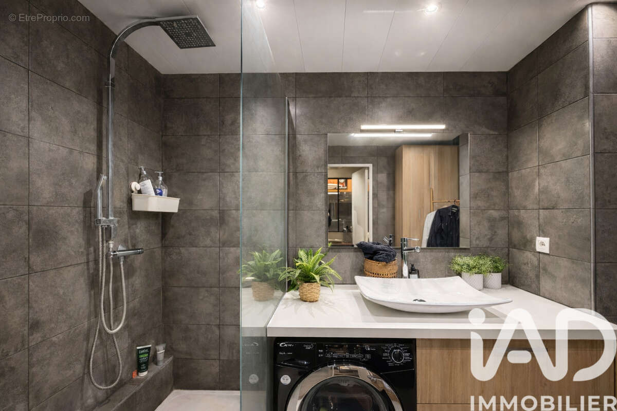 Photo 9 - Appartement à MARSEILLE-10E