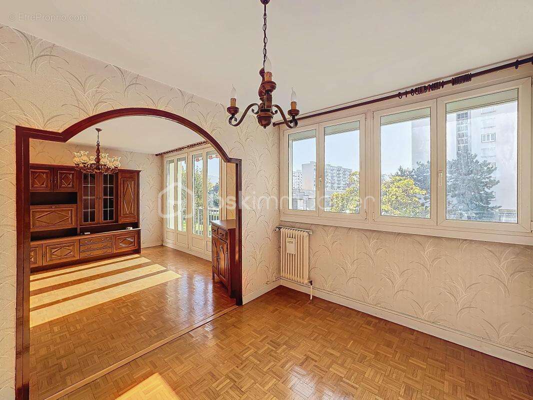 Appartement à ECHIROLLES