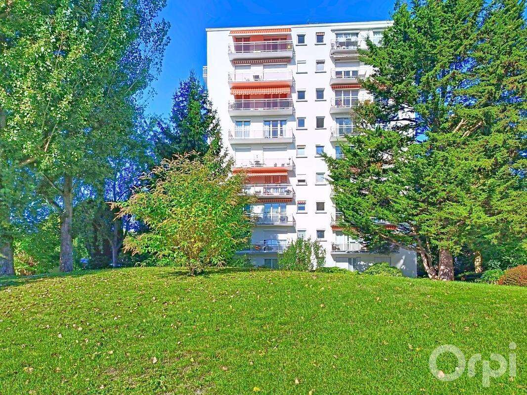 Appartement à LONGJUMEAU