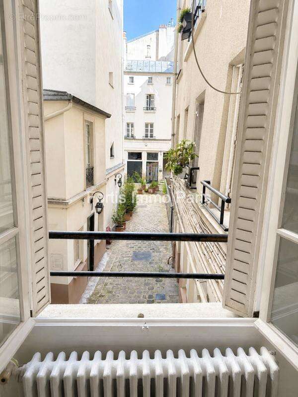 Paris 1 - quartier place vendome - charmant t2 - 31 m2 - photo 6