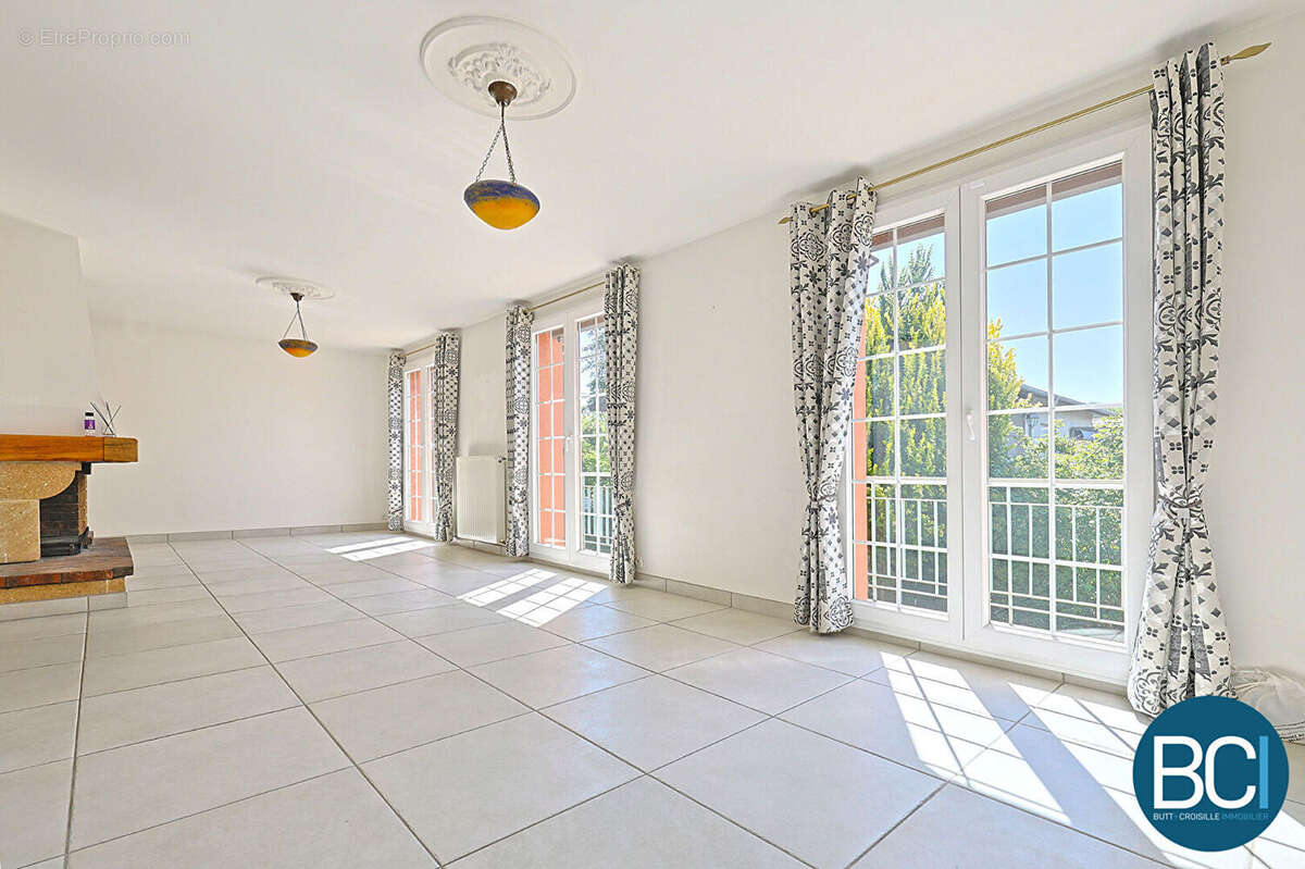 CHAMPENOUX - Maison 10 pièces -190 m2 - photo 4
