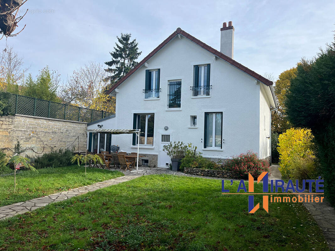 Maison à MAISONS-LAFFITTE