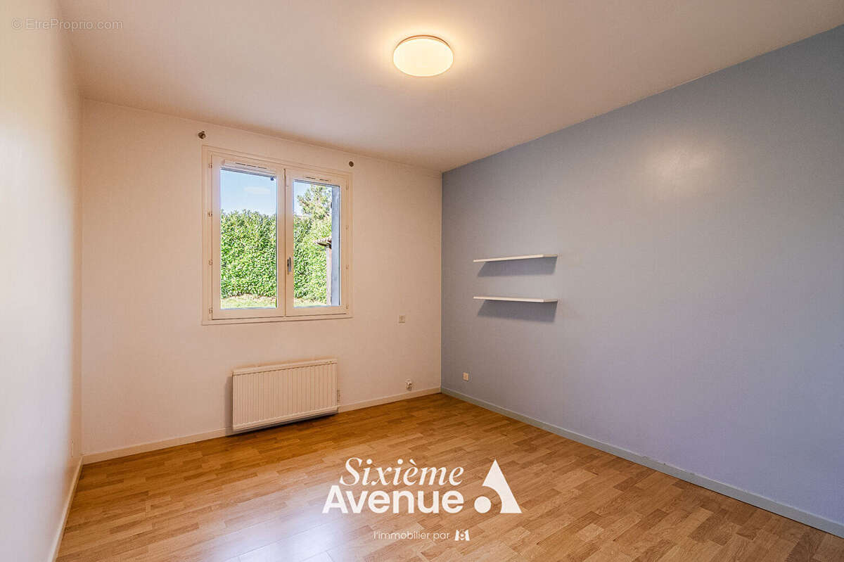 Maison à CHAZAY-D'AZERGUES