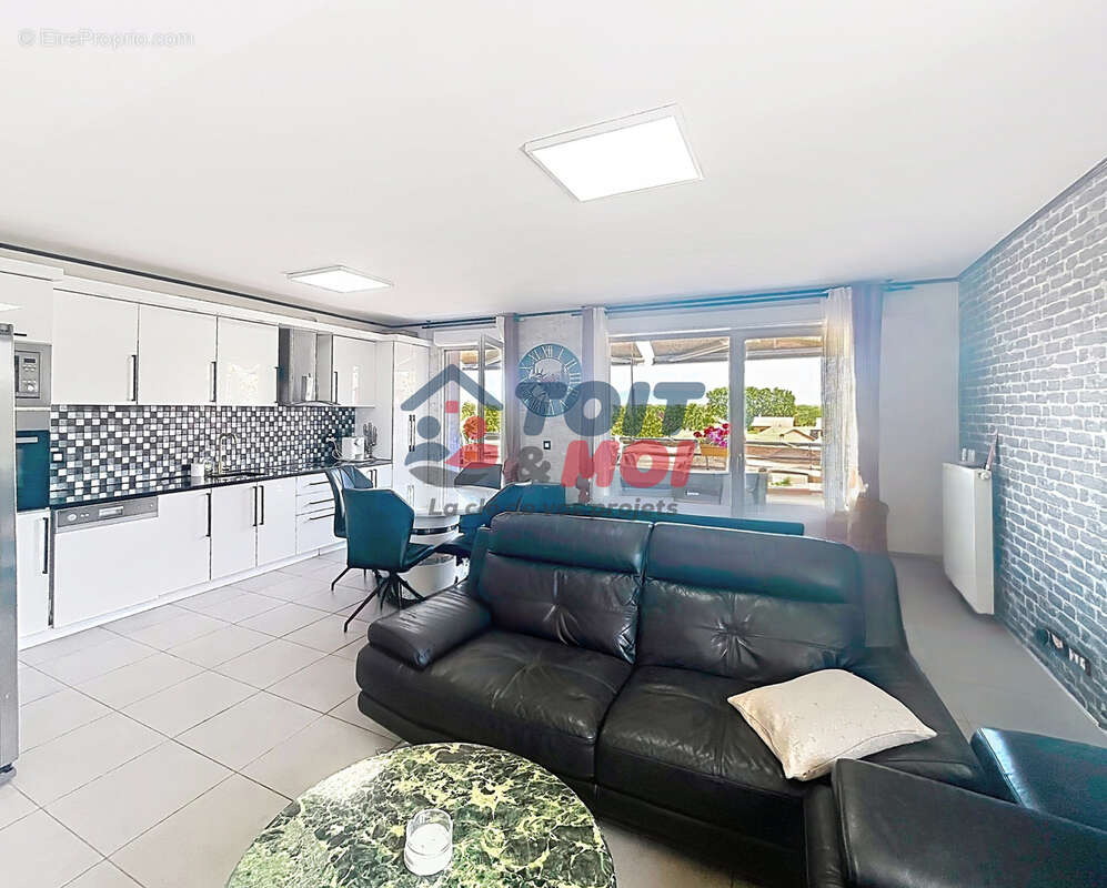 Appartement à SAINT-GENIS-POUILLY