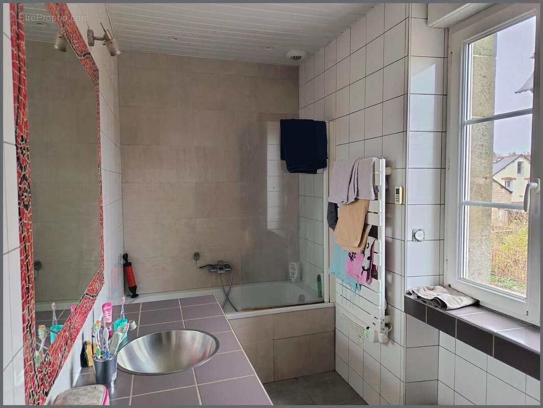 Photo 8 - Maison à MONTREUIL-SUR-ILLE