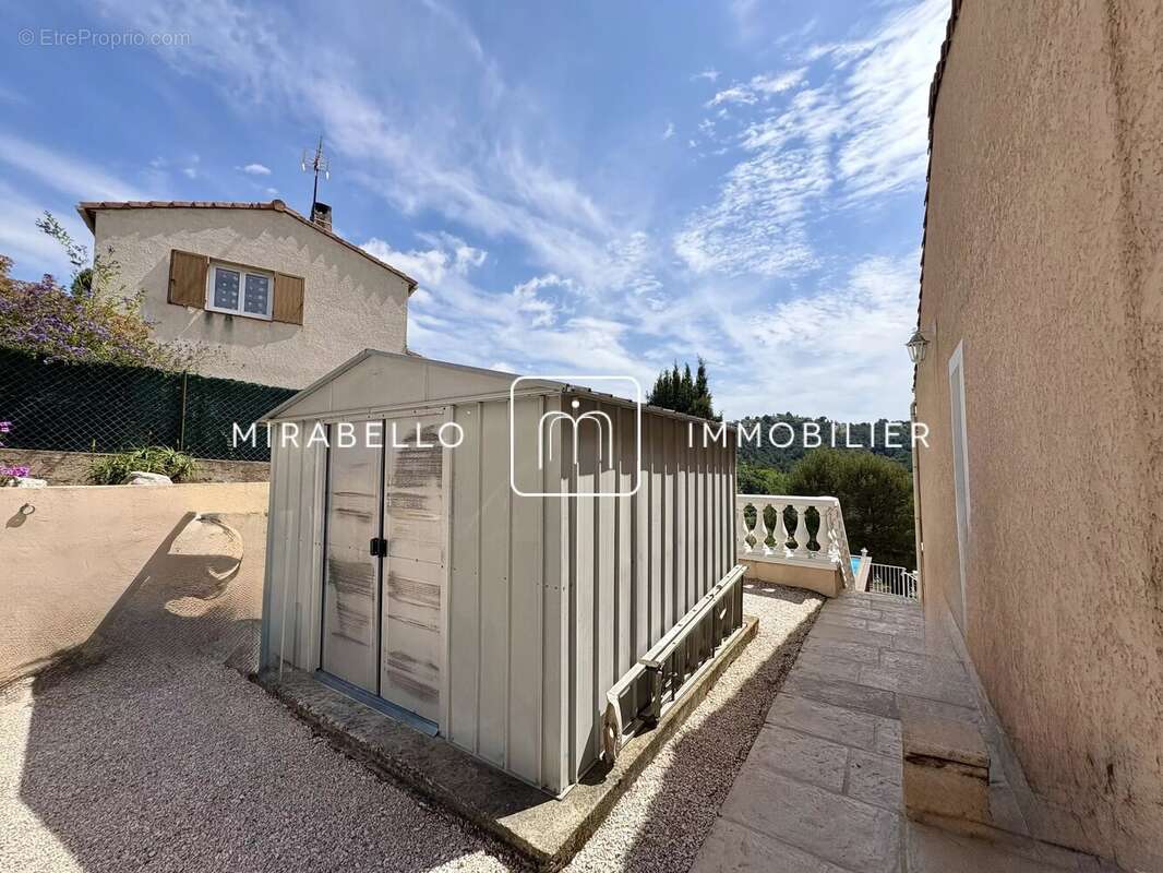 Maison 193 m² à Colomars  - photo 37