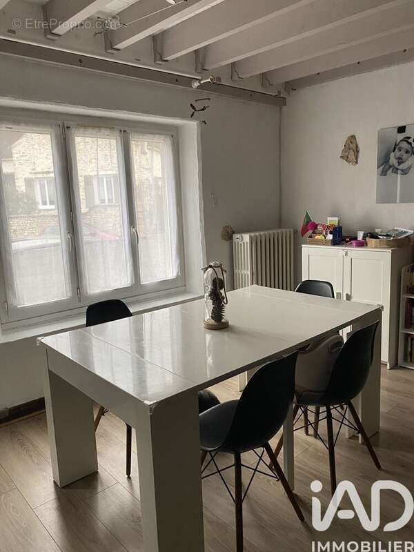 Maison 104 m² à Darvault  - photo 2