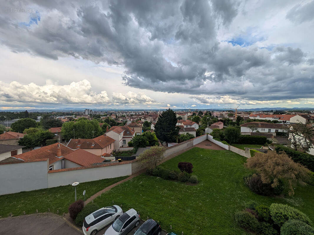 Appartement à RIORGES