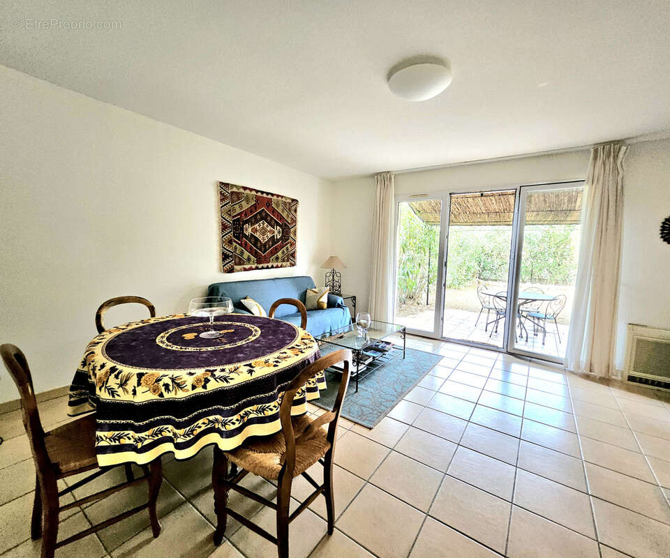 Maison à ROQUEBRUNE-SUR-ARGENS