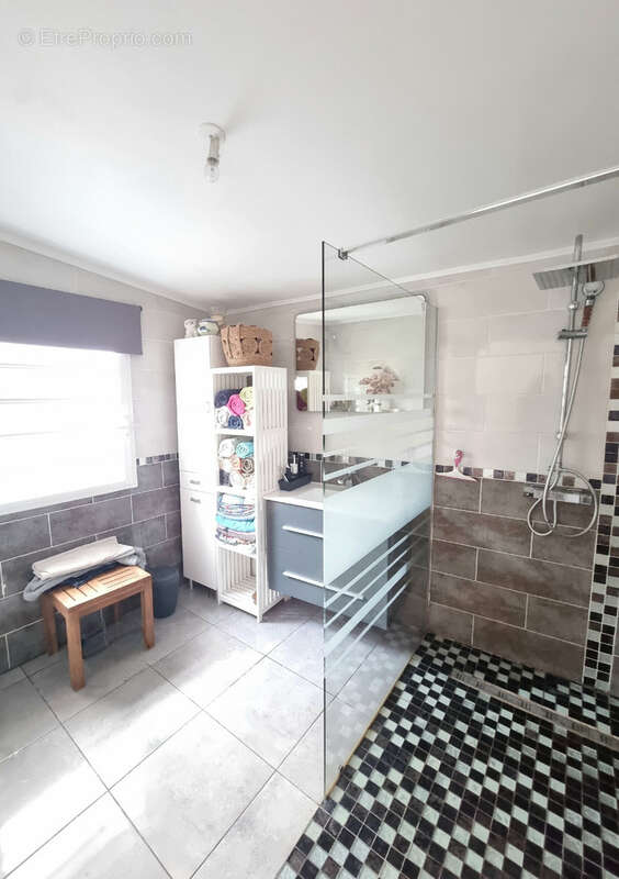 Maison à SAINTE-SUZANNE