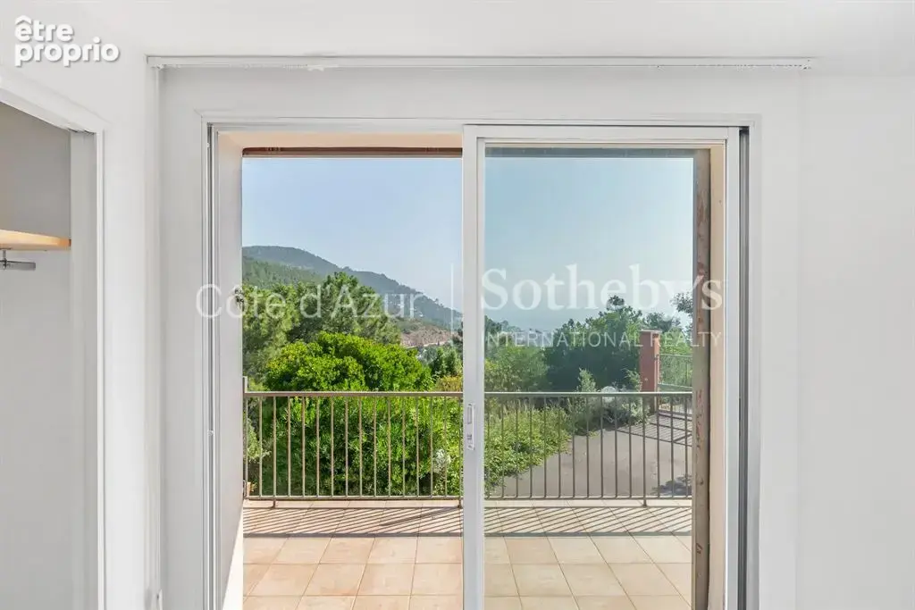 Théoule-sur-Mer: villa à rénover avec vue mer panoramique et projet approuvé - photo 12