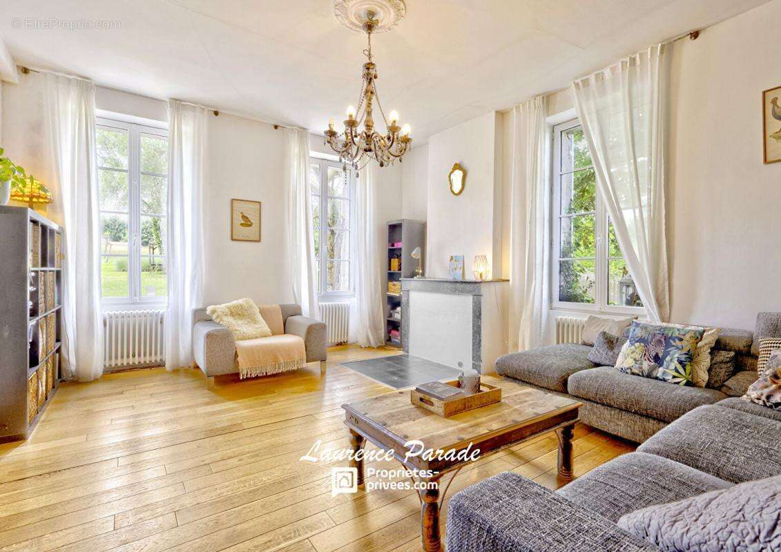 Maison à SAINT-MARTIN-DE-GURSON