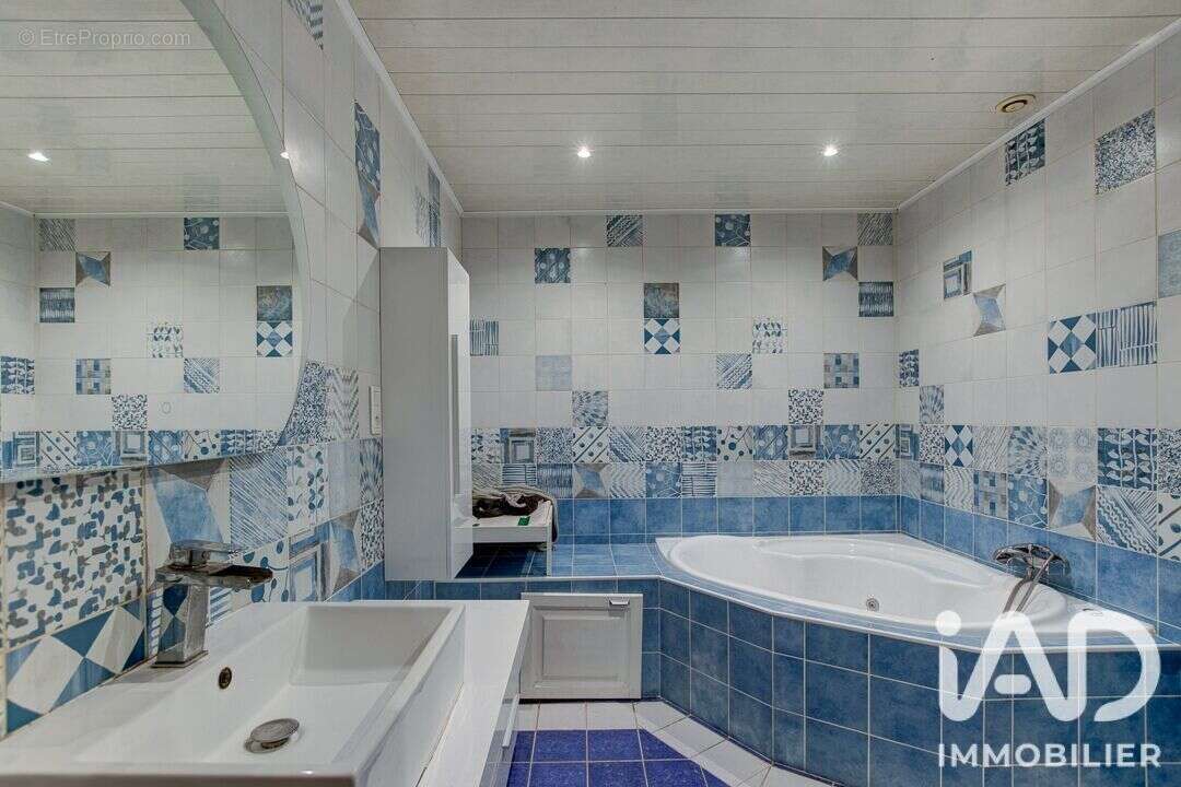 Photo 4 - Maison à FIGNIERES