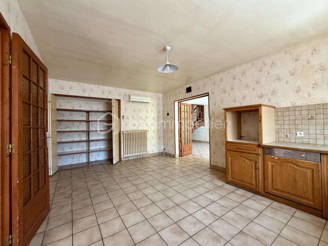 Ensemble immobilier centre bourg - photo 3