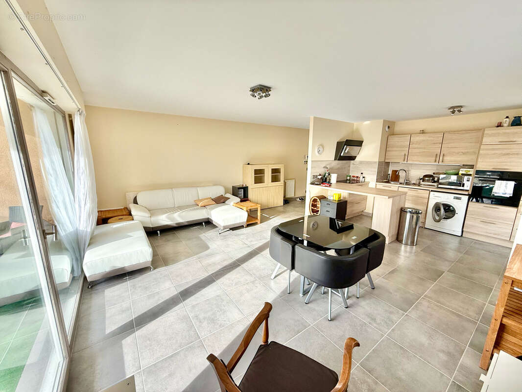 Appartement à FERNEY-VOLTAIRE