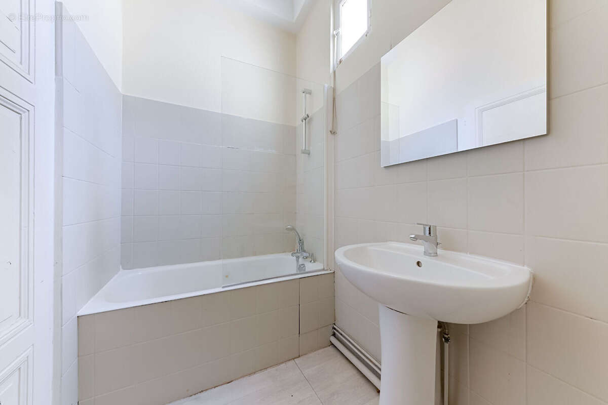Appartement à LYON-6E