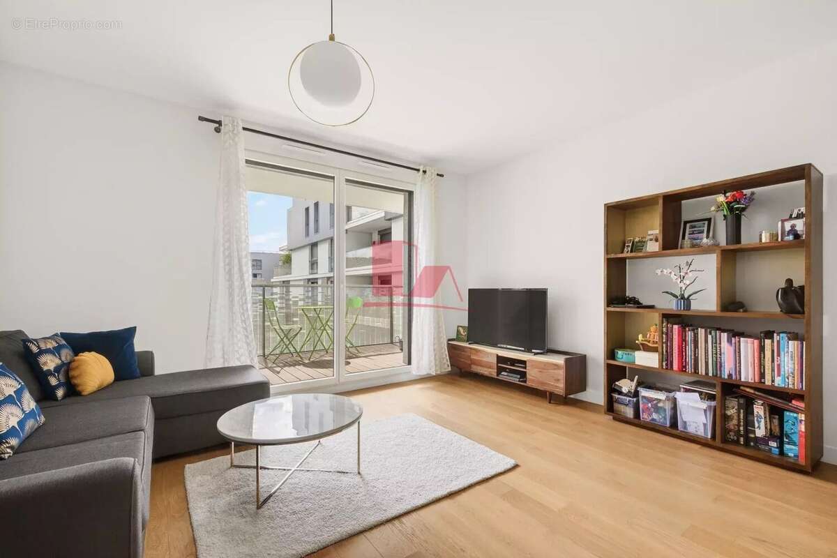 Appartement à ISSY-LES-MOULINEAUX