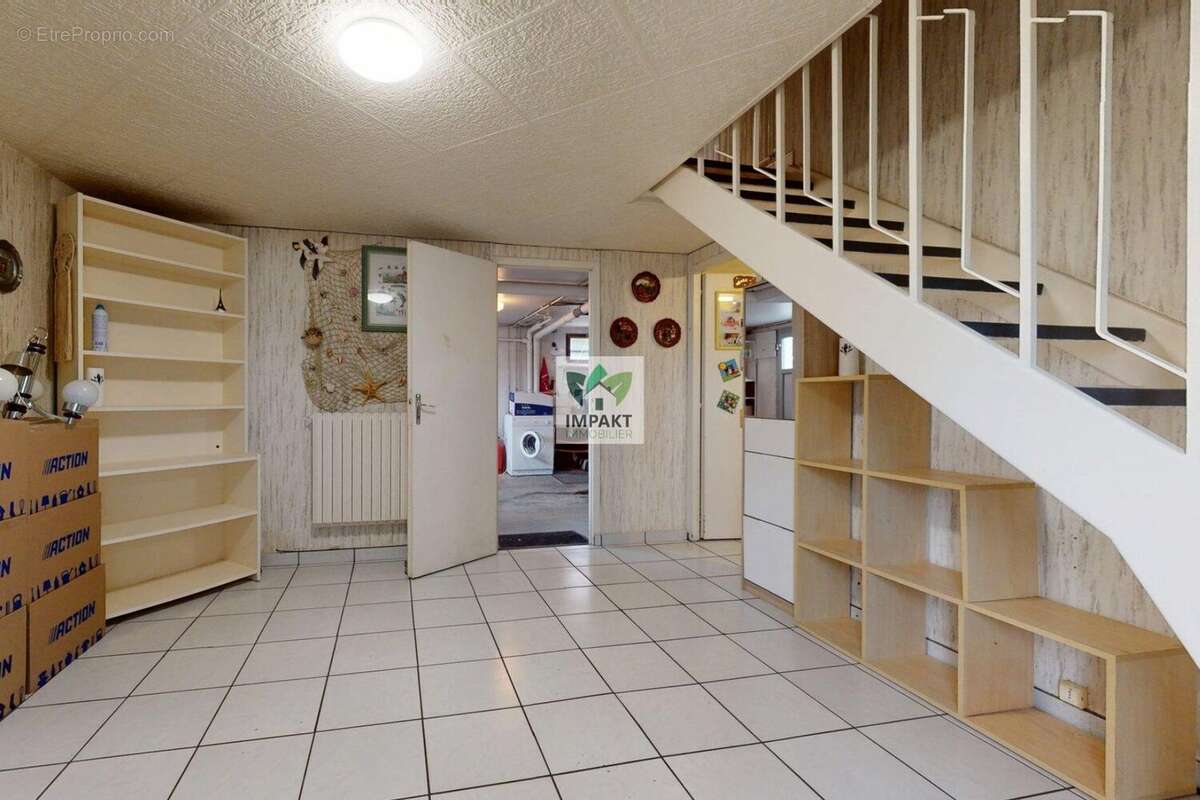 Maison à LACHAPELLE-SOUS-CHAUX