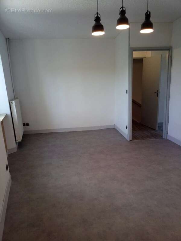 Appartement à MONTREDON-LABESSONNIE