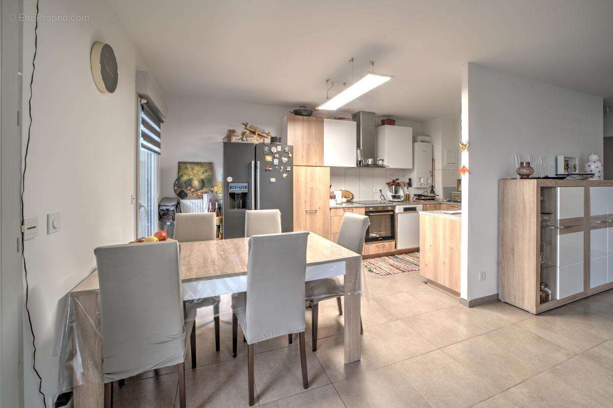 Appartement à SAINT-GENIS-POUILLY