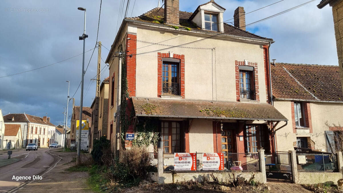 Maison à CHEU