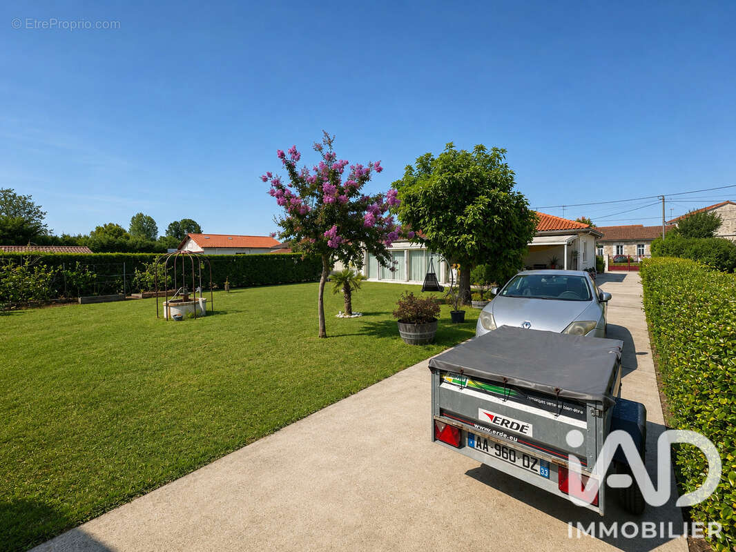 Maison 149 m² à Etauliers  - photo 5