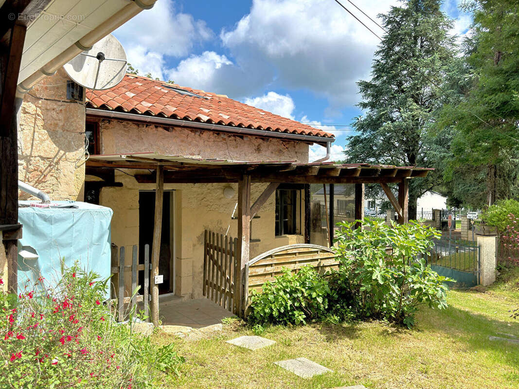 Maison à BEAURONNE