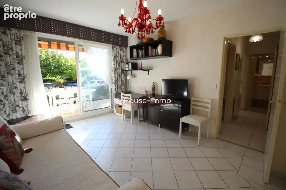 Appartement 4 pièces 96 m² à vendre à Cavalaire-Sur-Mer (83240) - photo 5