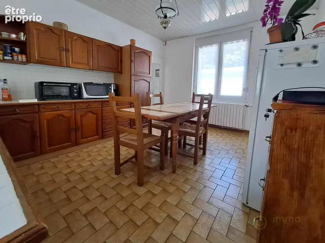 Maison 94 m² à Saint-Quentin  - photo 3