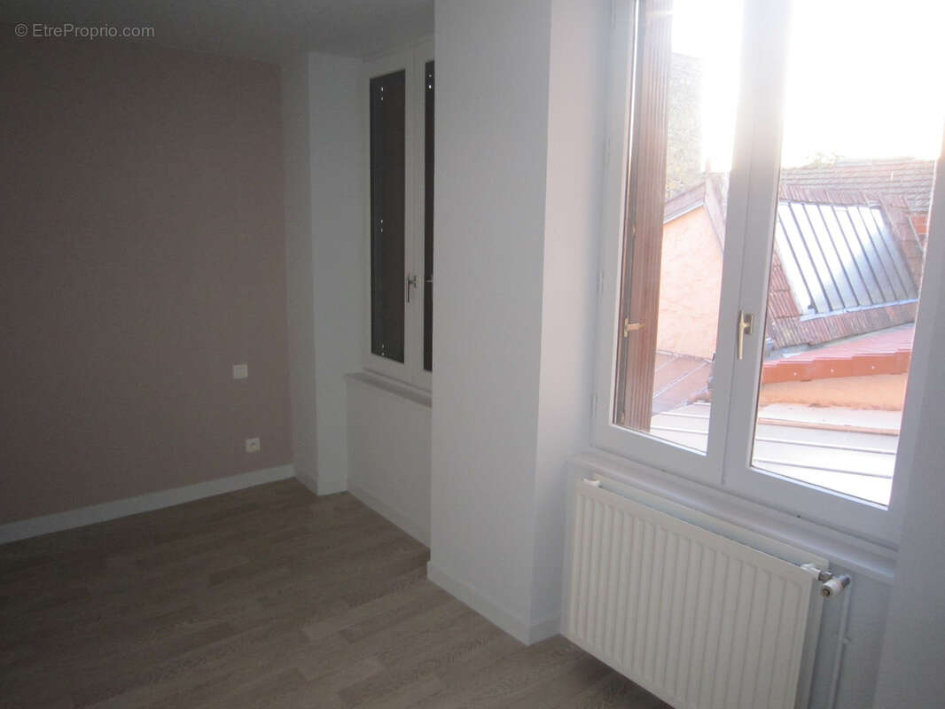 Appartement à CHARLIEU