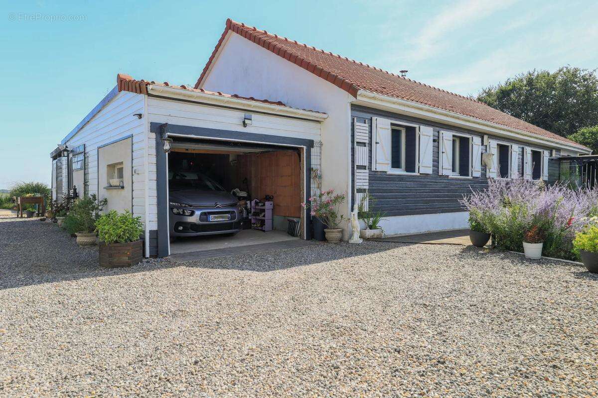 Maison de 6 pièces de 168 m² à Saint-Maulvis - photo 19