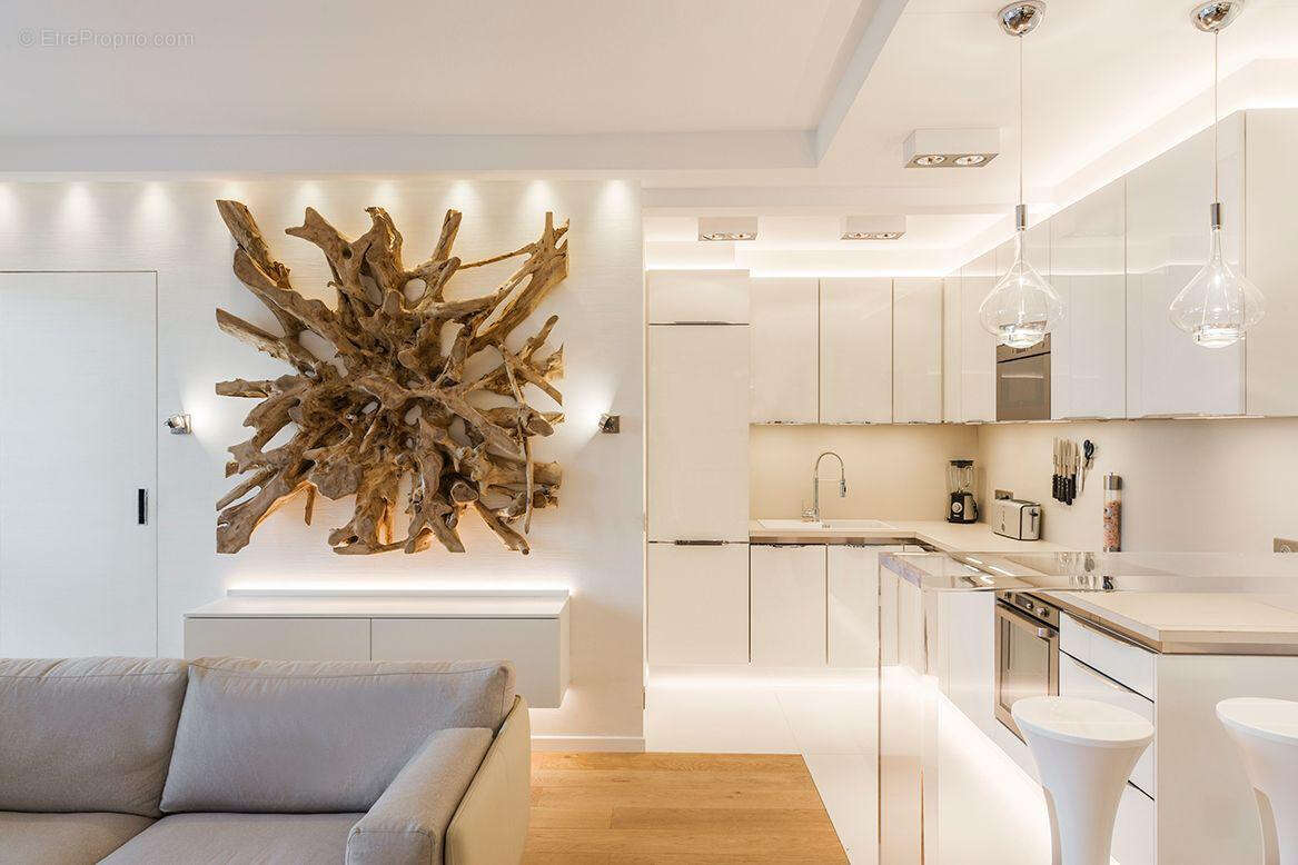 Appartement à LEVALLOIS-PERRET
