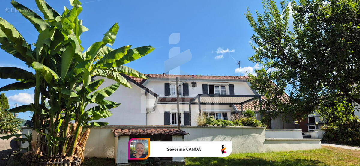 Maison à LACHAPELLE-SOUS-CHAUX