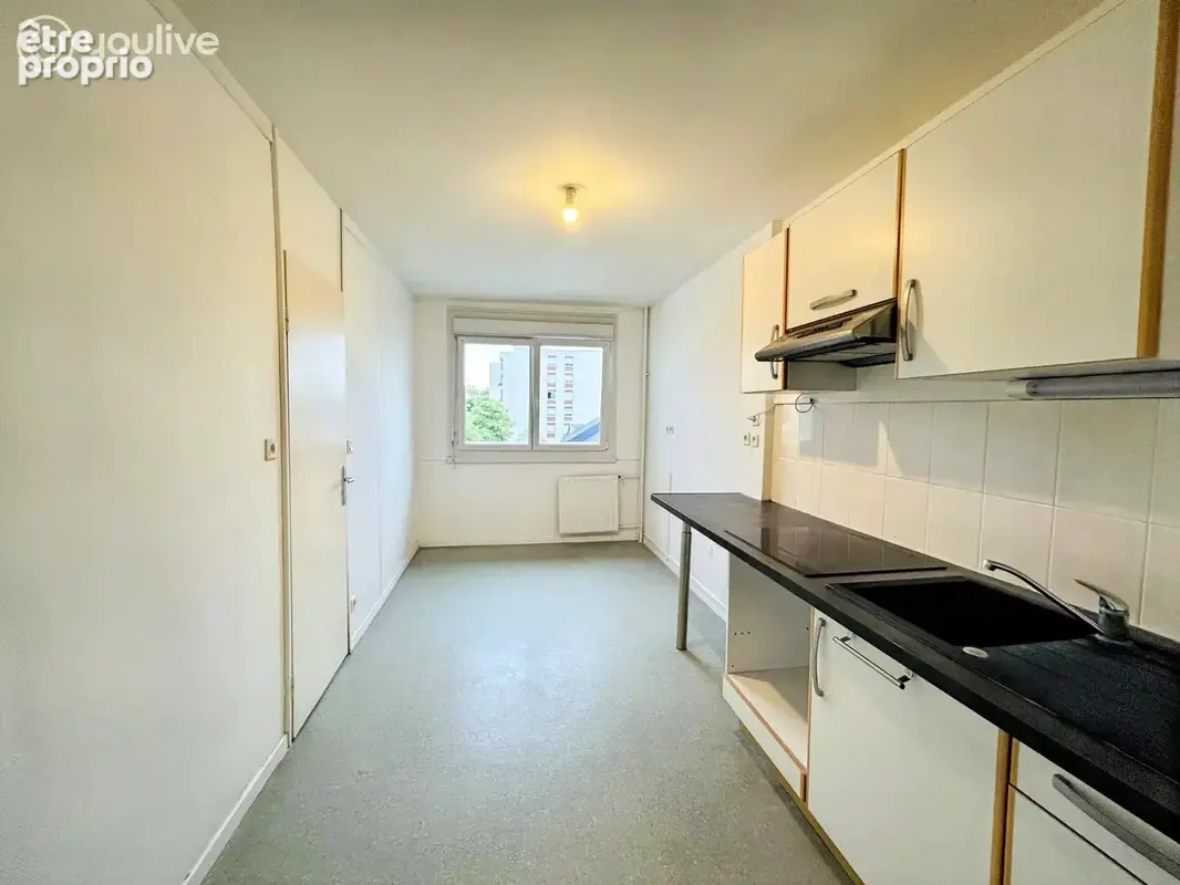 Appartement 84 m², 3 chambres, balcon et parking - photo 3