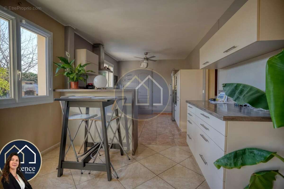 Maison à SAINTE-GEMME-MORONVAL