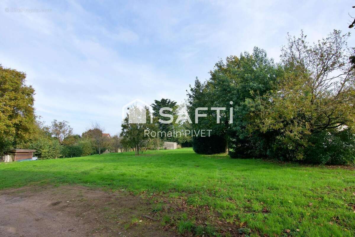 Photo 2 - Terrain à LE PELLERIN