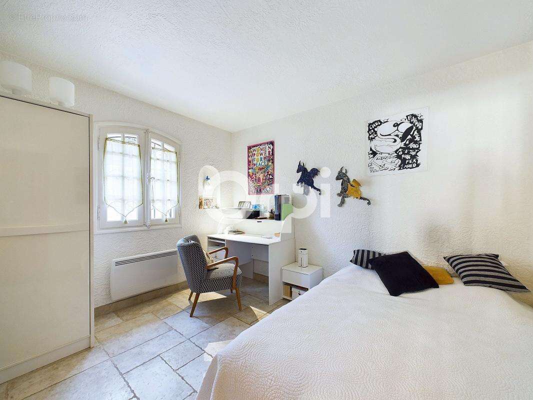 Maison à MANDELIEU-LA-NAPOULE