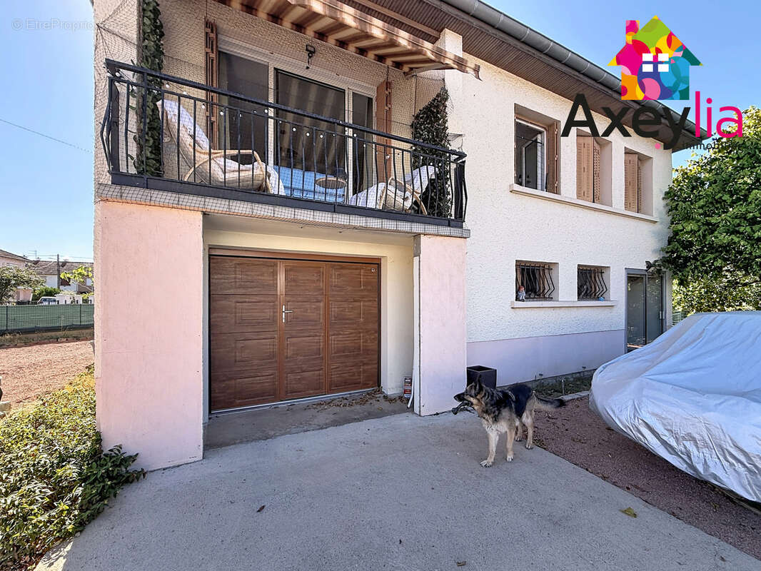 A vendre - mably - maison louée élevée sur sous-sol avec deux chambres, garage et terrain - photo 14