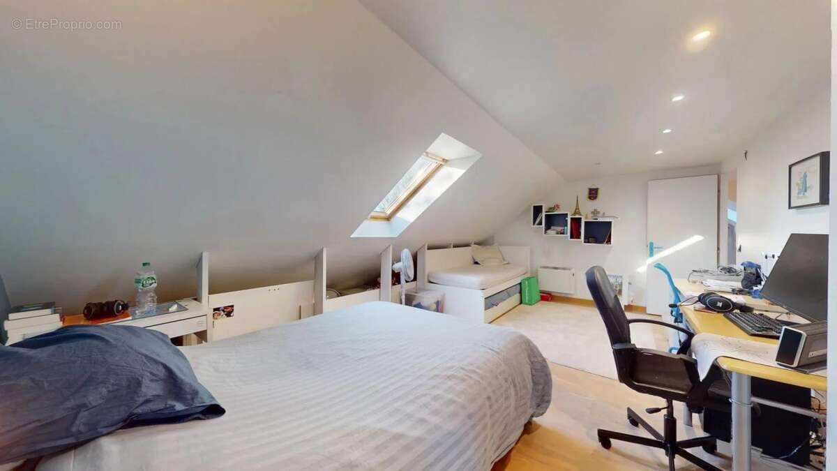 Maison à LES LOGES-EN-JOSAS