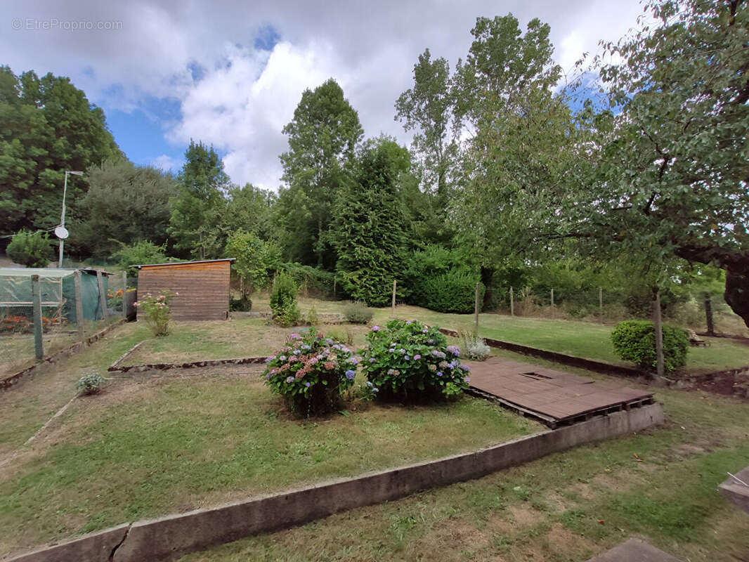 Maison à SAINTE-FEYRE