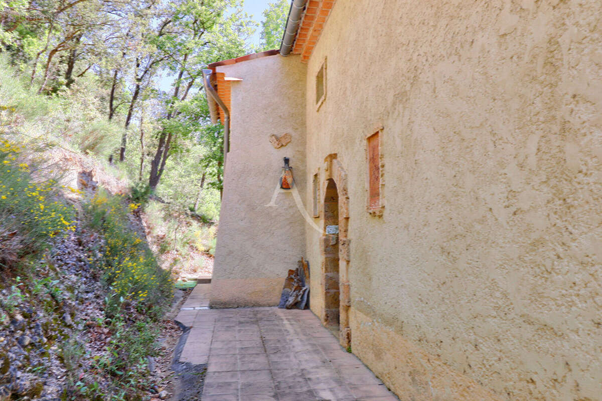 Maison à ESPARRON-DE-VERDON