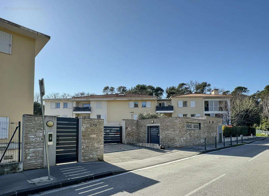 Appartement à MARSEILLE-11E