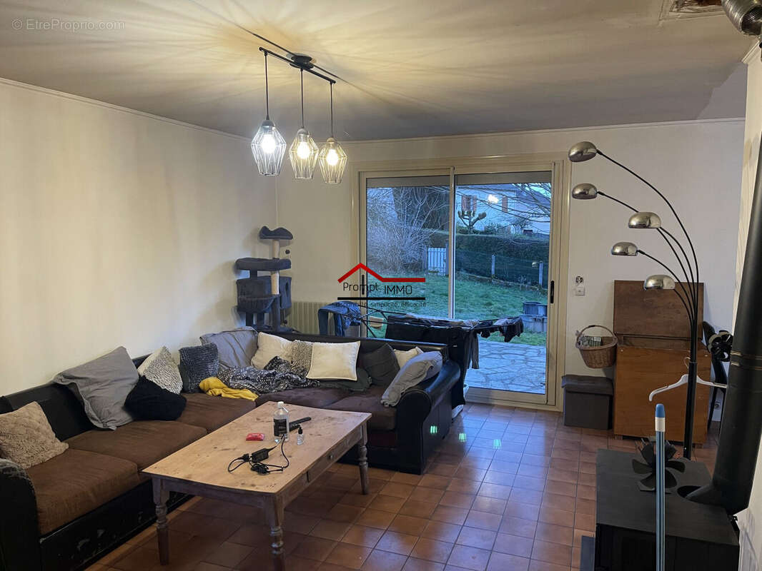 Maison à PEYRAT-LE-CHATEAU