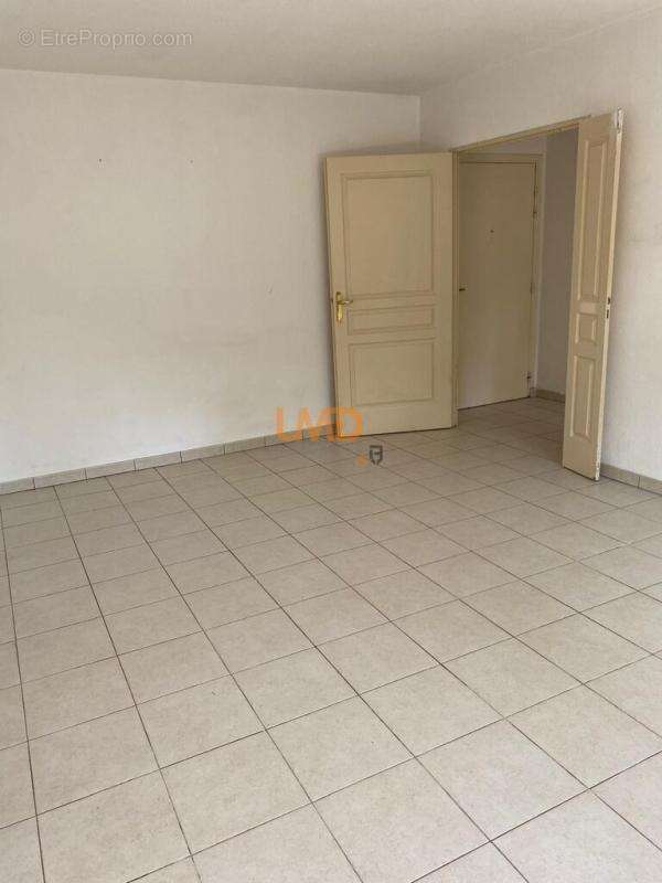 Appartement à LE PONTET