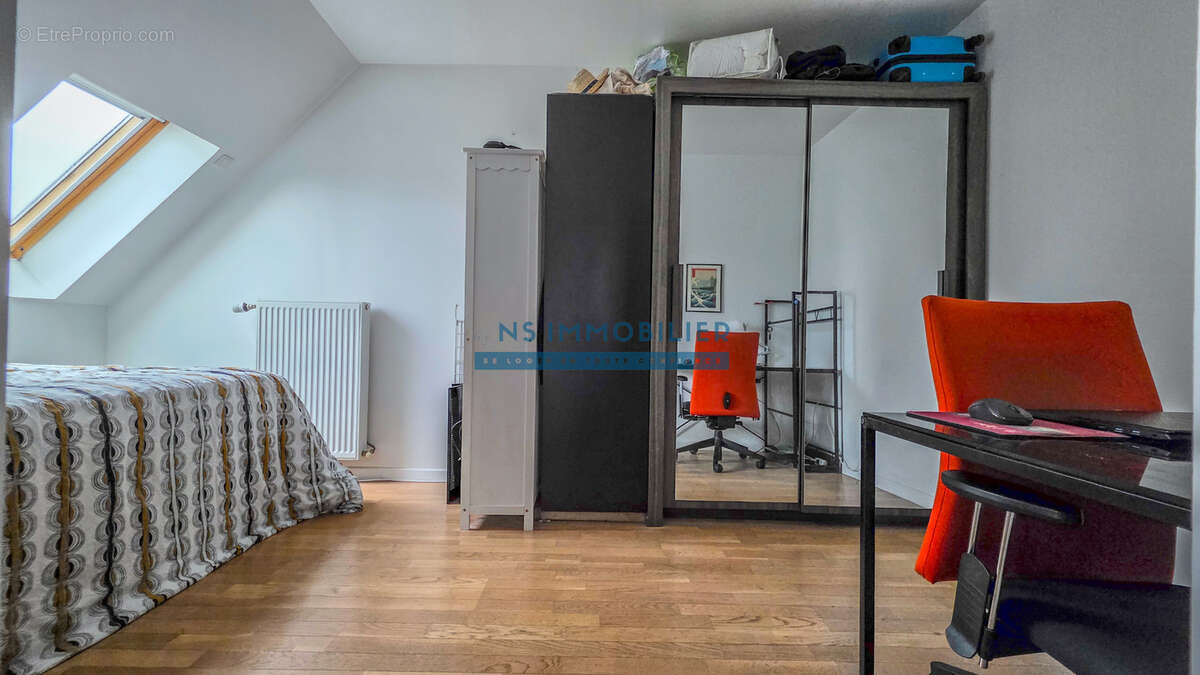 Appartement à HOUILLES