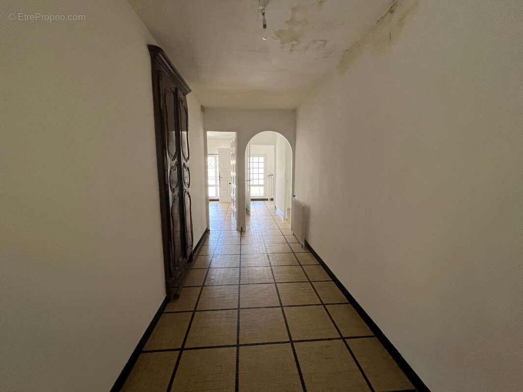 Maison à SAINT-GILLES