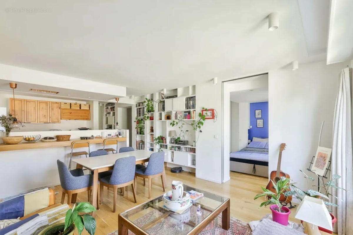 Appartement de 5 pièces de 94 m² à Paris - photo 4
