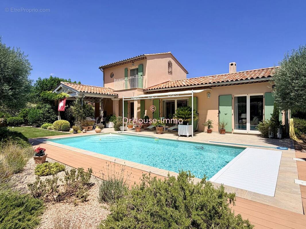 Maison à COTIGNAC